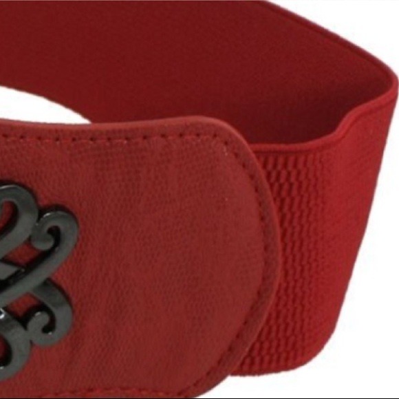 Red Victorian-Esque Cinch Belt 🆕 - Picture 2 of 2