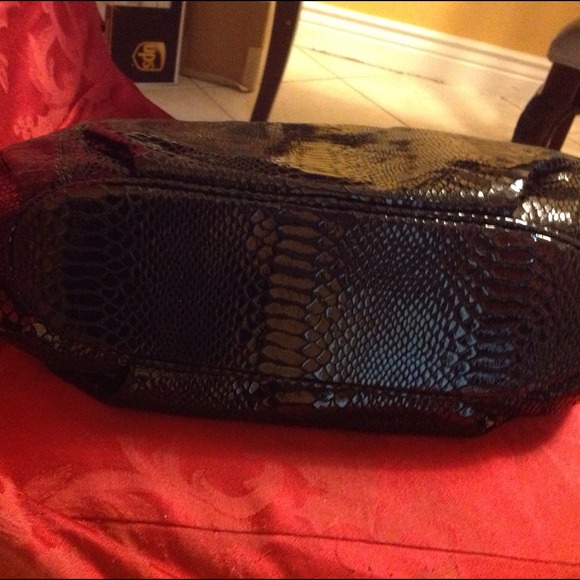 Authentic Michael kors purse - Picture 3 of 4