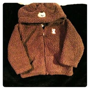 ❌SOLD in bundle❌Carter's fuzzy jacket