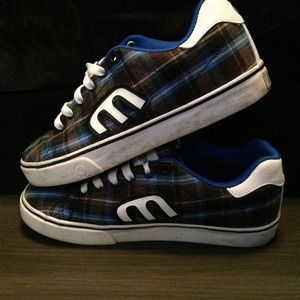 PLAID ETNIES :)
