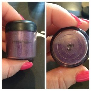 MAC Grape Pigment *Bundled*