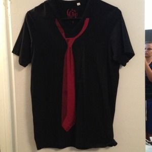 GUESS TiE SHIRT!