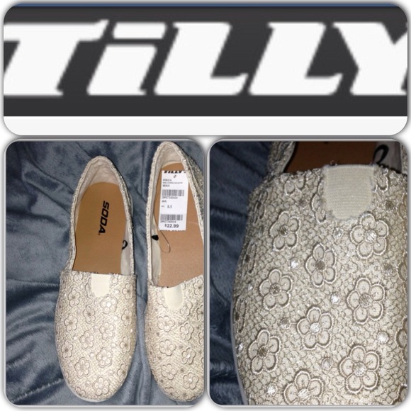 NWT Soda crochet shoes from Tilly's