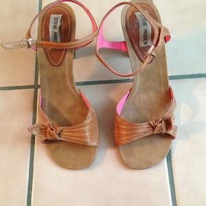 Tan/brown Steve Madden heels