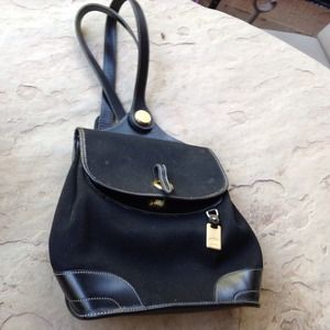 DOONEY and BOURKE BACK PACK/ HANDBAG (BLACK)
