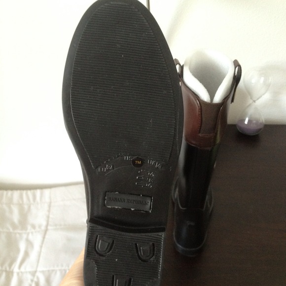 Banana Republic Boots - Picture 2 of 3
