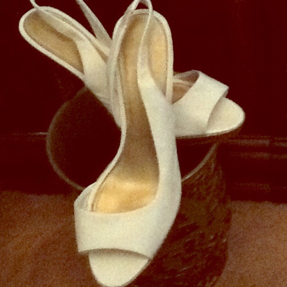 White peep toe heels