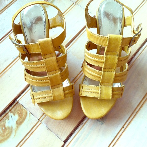 Honey mustard low strapped wedge - Picture 1 of 1