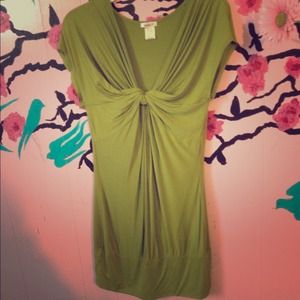 Short green dress