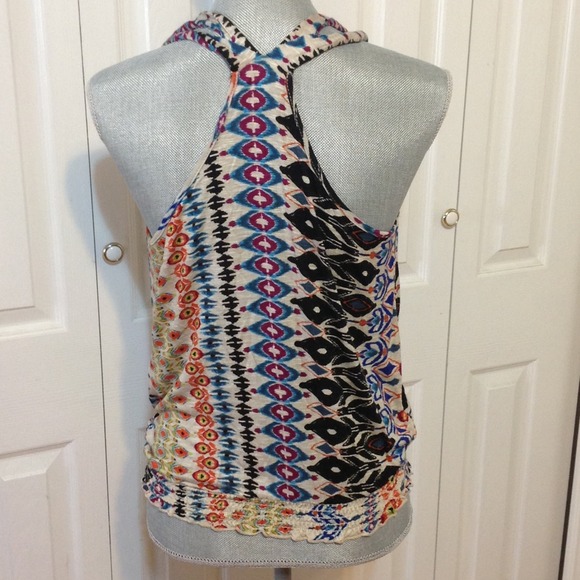 Tank - Picture 2 of 4