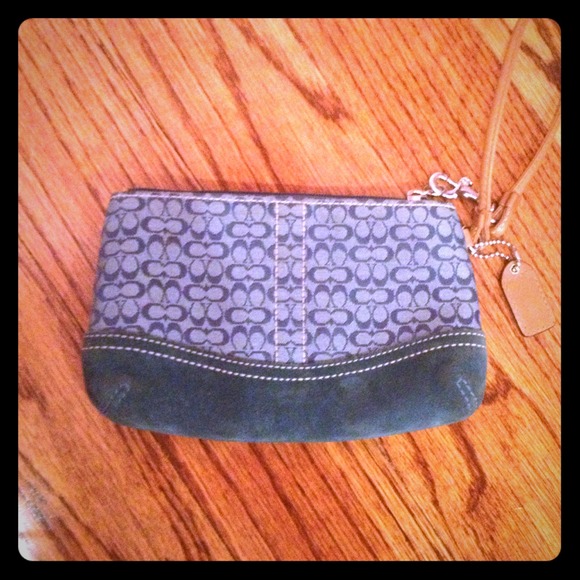 Coach wristlet AUTHENTIC!! Blue