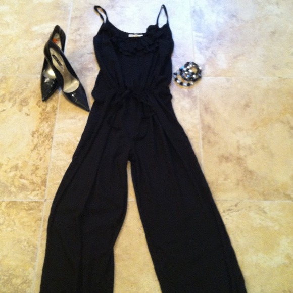 Derek Hearts Black Pants Romper size Med - Picture 2 of 4