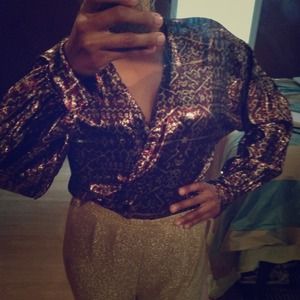 Sold❗❗❗2 vintage shiny shirt BUNDLE