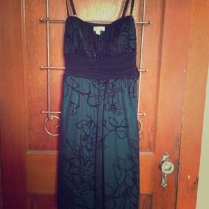 Formal dress sparkles