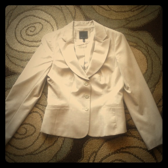 ⚡REDUCED⚡ Beige Fitted Blazer from The Limited!