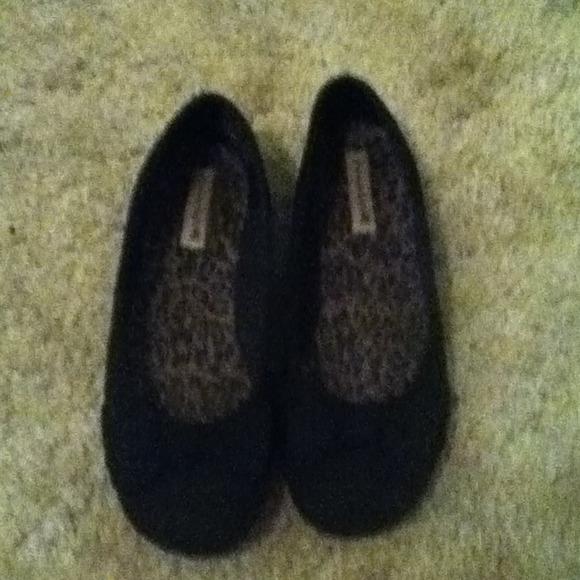 Flats - Picture 2 of 3