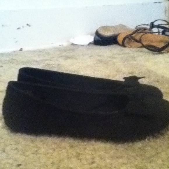 Flats - Picture 3 of 3