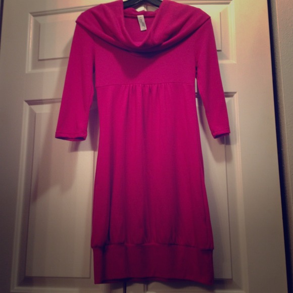 Pink 3/4 sleeve dress.