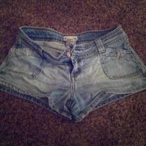 No boundaries shorts