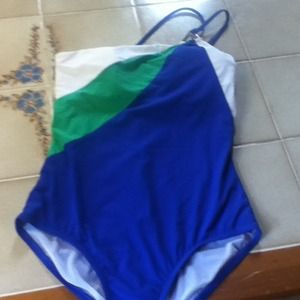 One shoulder one piece swimsuit