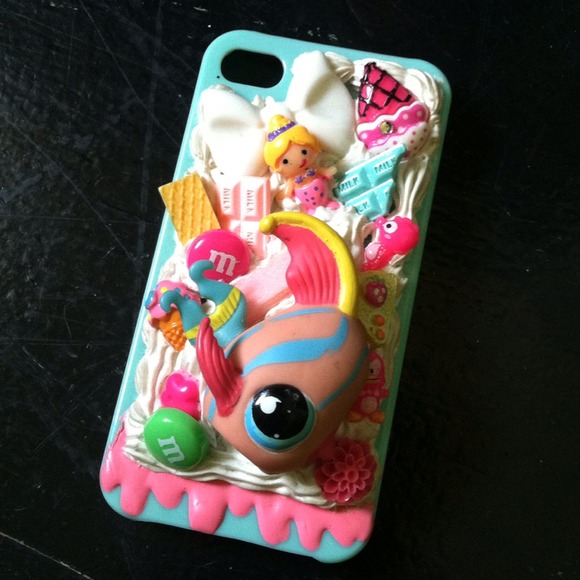 Cell phone case