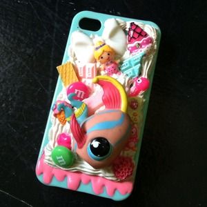 Cell phone case
