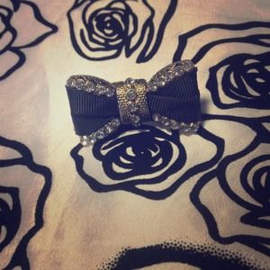Bow Ring
