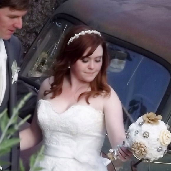 🎉Host pick🎉Glamorous headband💜 - Picture 3 of 4