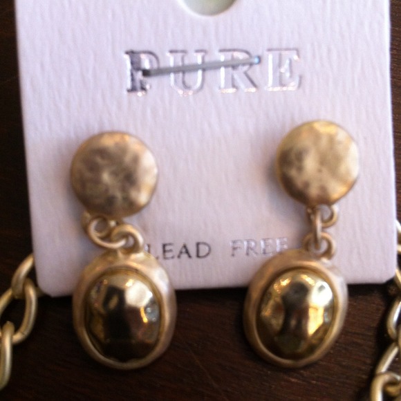 Sold - Picture 2 of 3