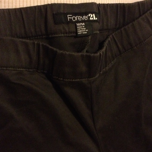 Forever 21 skinny pants size medium