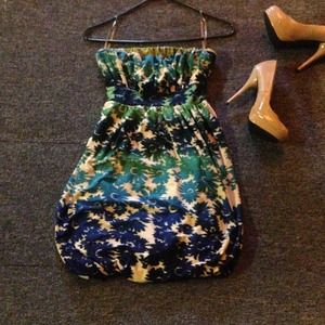 ❎TRADE❎Strapless printed bubble dress