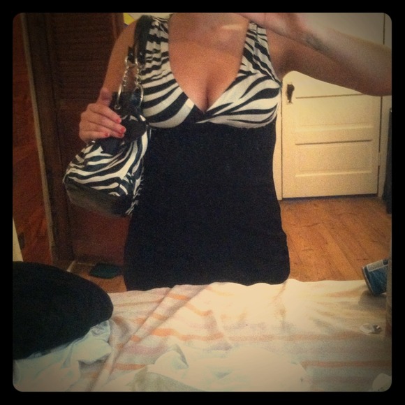 Suppperrrr hot dress.  Only wore once