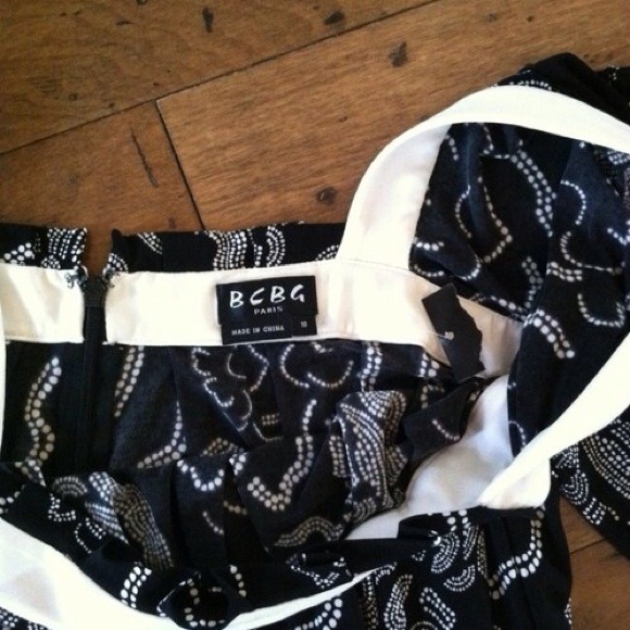 🔴SOLD🔴💞NWOT BCBG ELEGANT DRESS💞💞💞 - Picture 3 of 3
