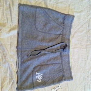 New Aeropostale Grey Knit Skirt size Medium