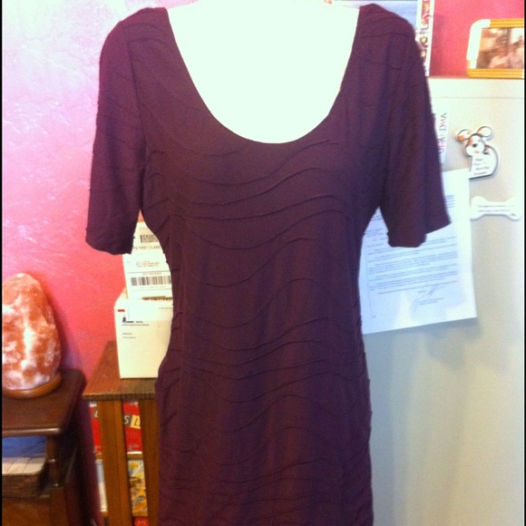 Exhiliration Tops - 🌺dmill67🌺Burgundy tunic top.