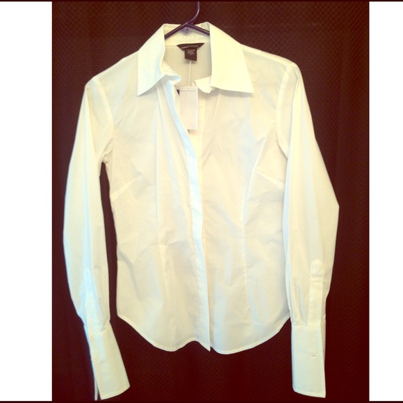 brand new VS fitted white button up shirt