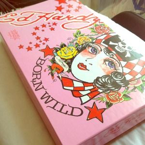 Ed Hardy Born Wild Gift Set