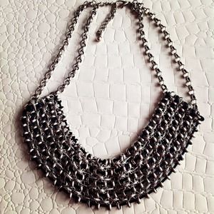 Black/Silvér WEAVED Necklace versatile piece NWOT