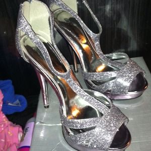 Cute shoes brand new