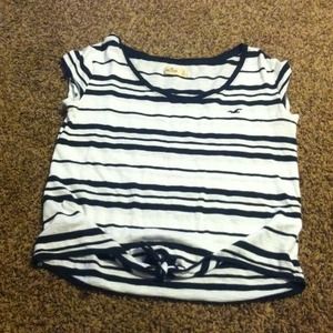 Hollister tshirt