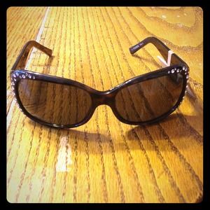 🌟Reduced🌟 Fossil Sunglasses with Rhinestones❤