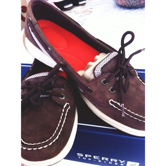 Laguna Linen Sperrys