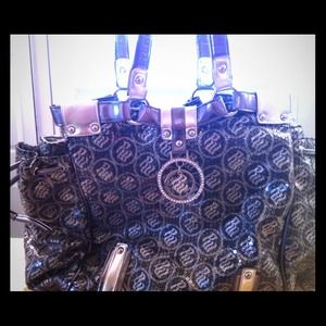 Rocawear Sequin Silver Bag ??