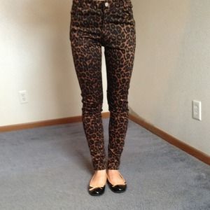 Leopard skinny jeans