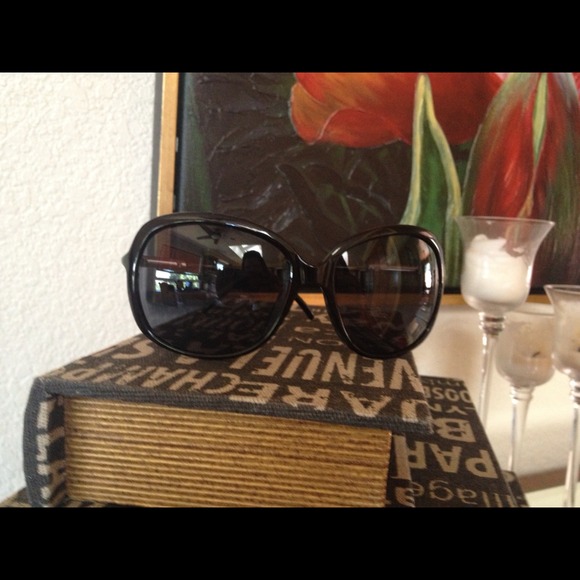 SOLD/BUNDLEDBlack Calvin Klein Sunglasses