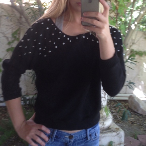 Beaded sweater - Picture 2 of 2