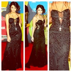 Gorgeous black cache gown!!!