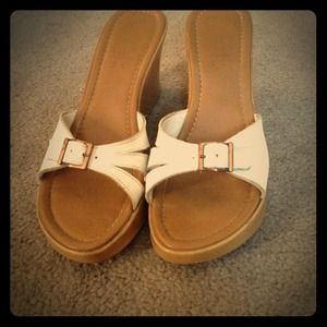SOLD Adorable white wedges