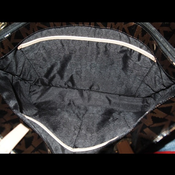 SOLD!!! NEGO!!AUTHENTIC! MK Jet Set EW NWOT - Picture 4 of 4