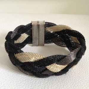 Magnetic weave bangle